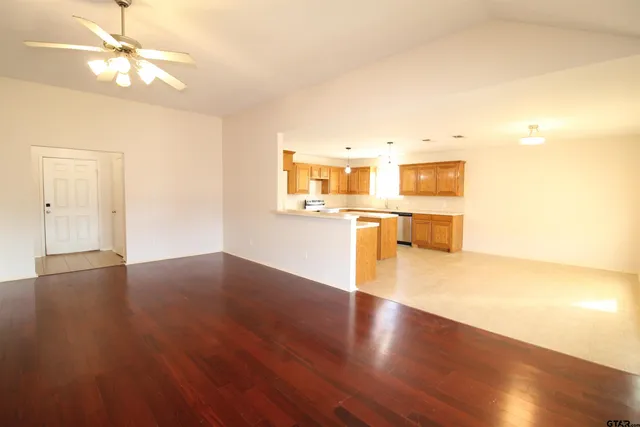 $269,900 | 440 Maggie Circle, Tyler, TX 75703