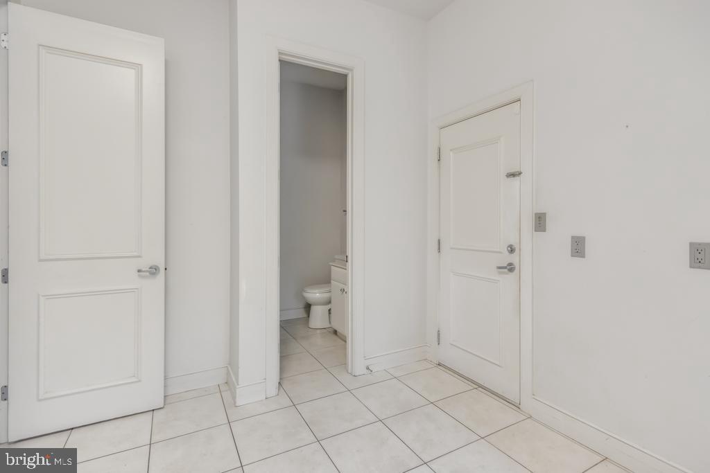 12717 Greenbriar Road Potomac, MD 20854 - Photo 25 of 71 Gallery Image 25