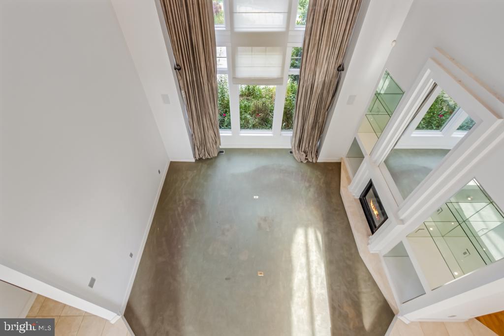 12717 Greenbriar Road Potomac, MD 20854 - Photo 36 of 71 Gallery Image 36