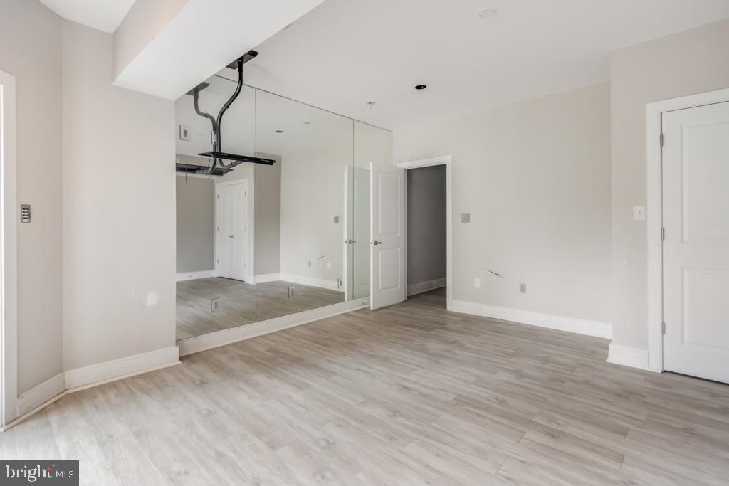 12717 Greenbriar Road Potomac, MD 20854 - Photo 62 of 71 Gallery Image 62