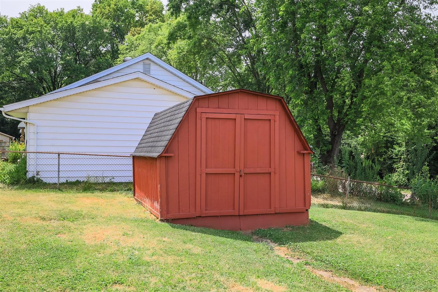 7355 Shaker Road Franklin, OH 45005 - Photo 18 of 21