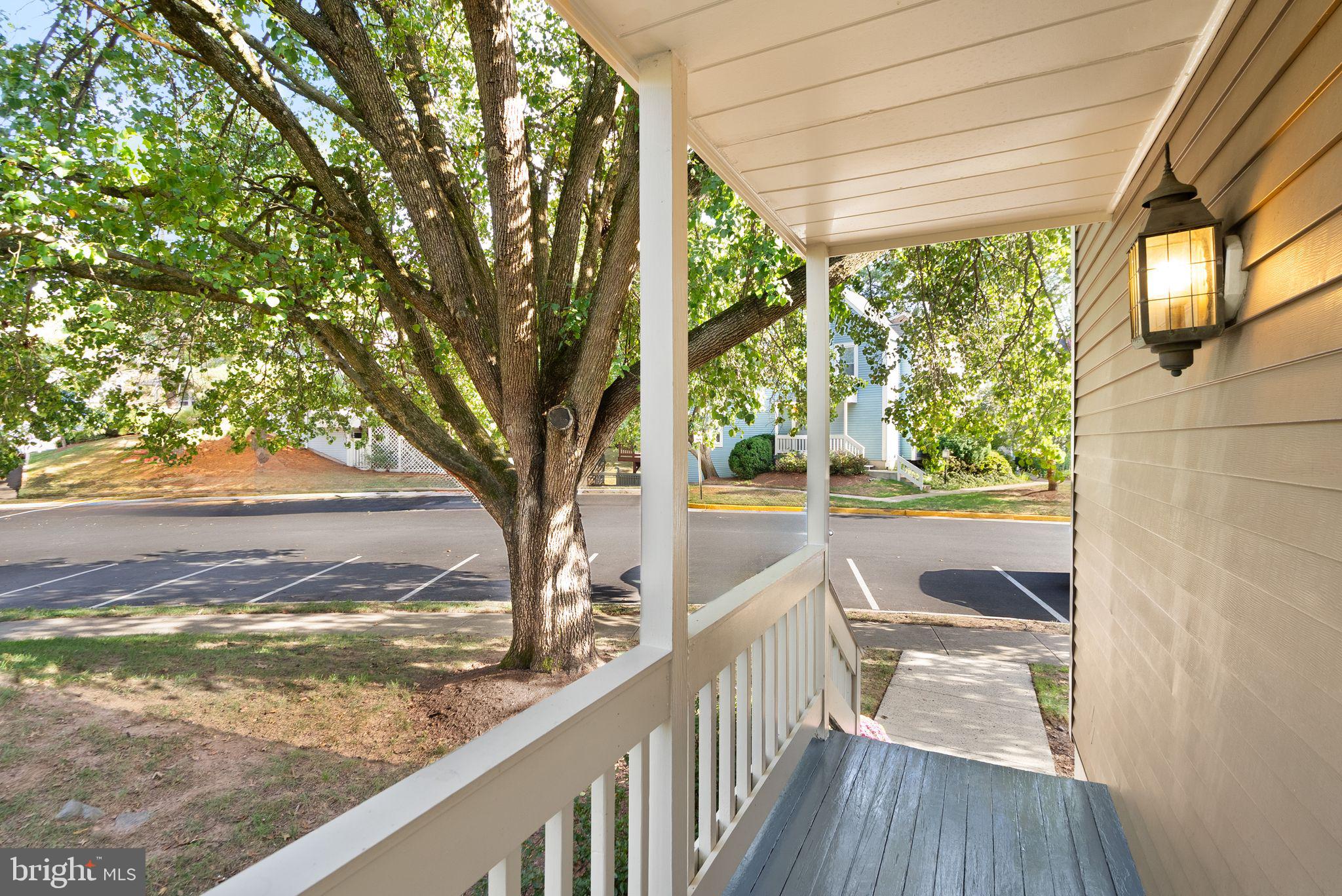 1700 Quietree Drive Reston, VA 20194 - Photo 8 of 76 Front Porch