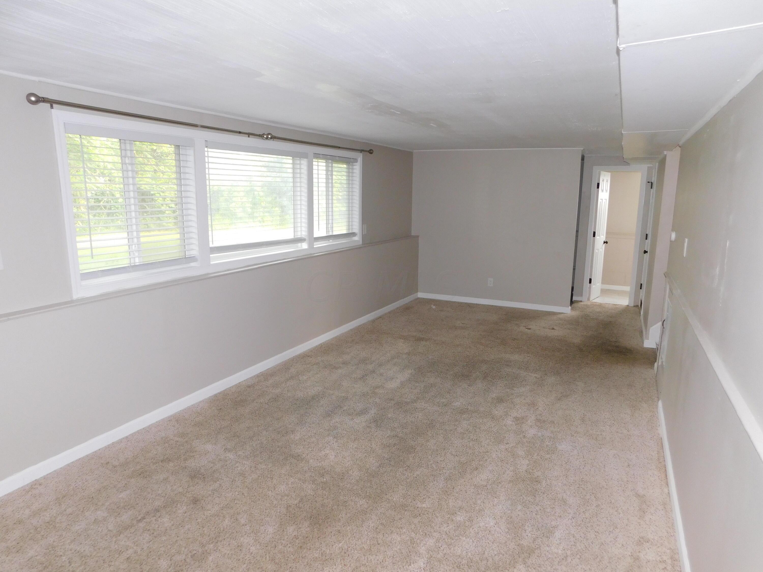 1071 Country Club Road Columbus, OH 43227 - Photo 24 of 31 DSCN0340