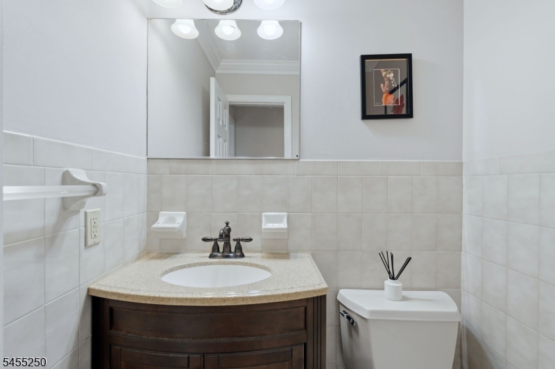 41 Florham Road Parsippany, NJ 07054 - Photo 21 of 49 Gallery Image 21