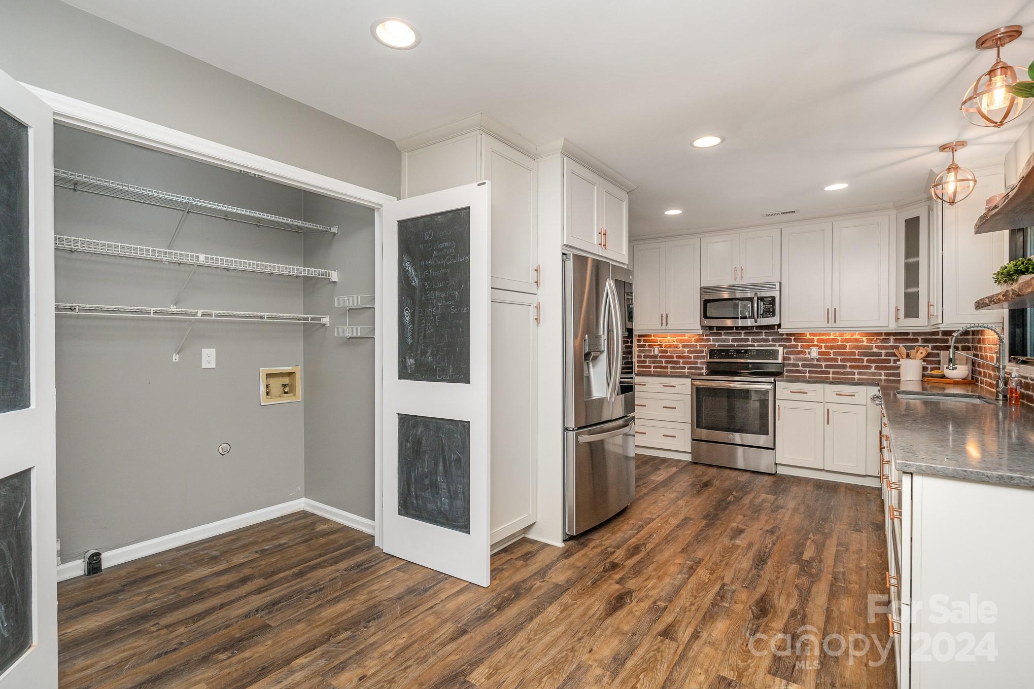 2617 Rustic Ridge Court Charlotte, NC 28270 - Photo 14 of 31 Gallery Image 14
