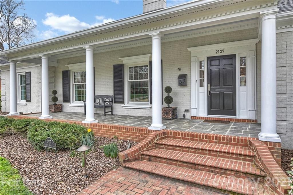 2127 Queens Road East Charlotte, NC 28207 - Photo 2 of 41 Gallery Image 2