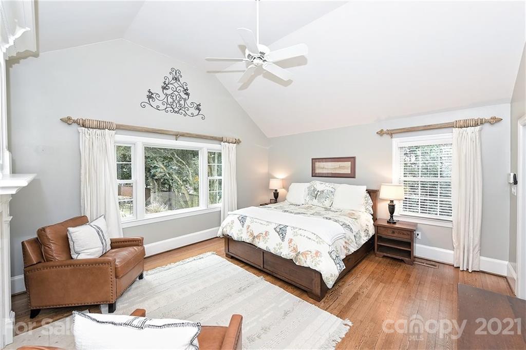 2127 Queens Road East Charlotte, NC 28207 - Photo 21 of 41 Gallery Image 21