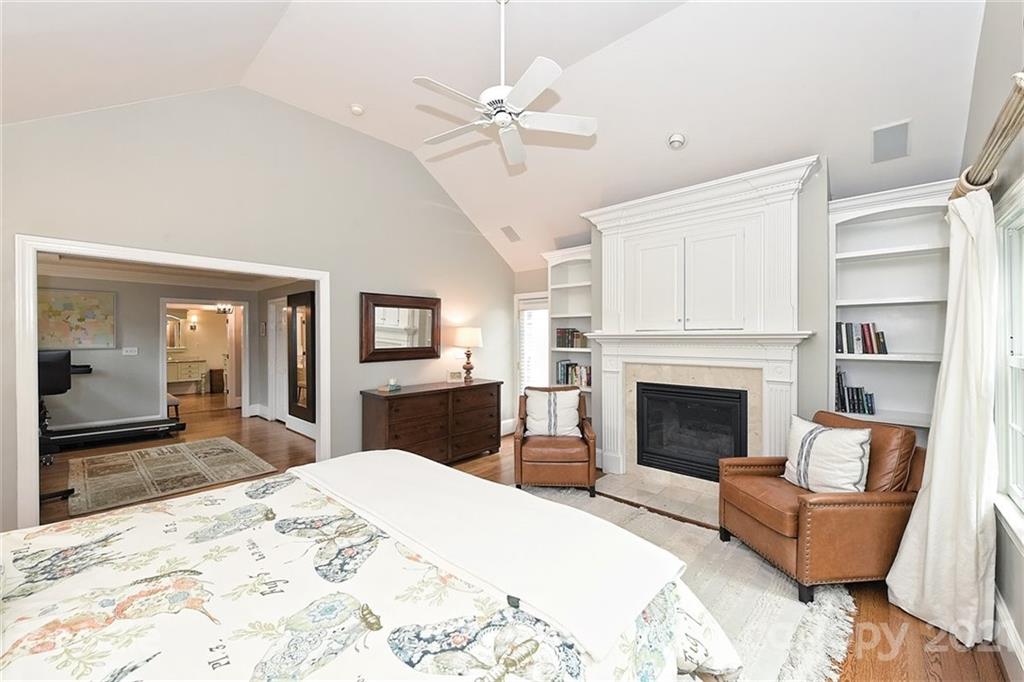 2127 Queens Road East Charlotte, NC 28207 - Photo 23 of 41 Gallery Image 23