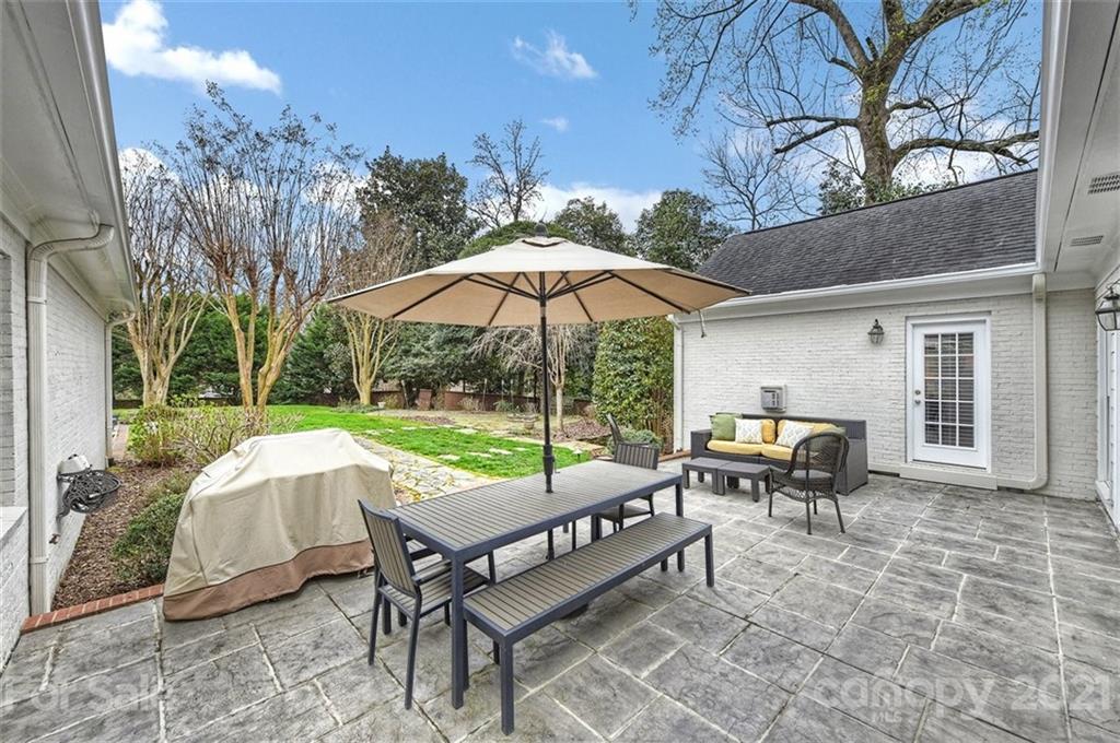 2127 Queens Road East Charlotte, NC 28207 - Photo 35 of 41 Gallery Image 35