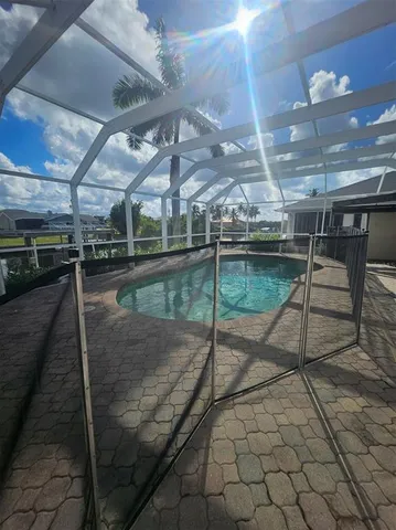 $2,595 | 4420 Palm Drive, Punta Gorda, FL 33950