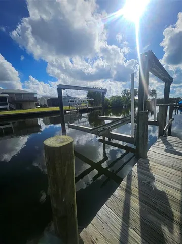 $2,595 | 4420 Palm Drive, Punta Gorda, FL 33950