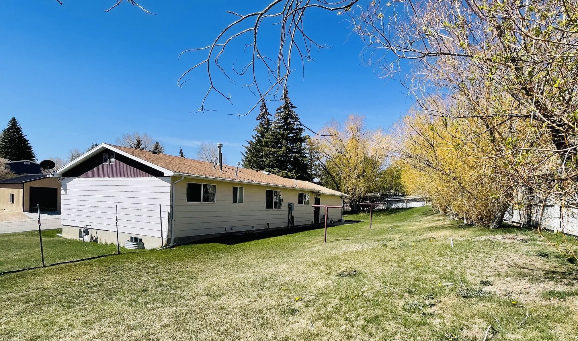 839 Garnet Street Kemmerer, WY 83101 - Photo 3 of 31