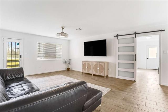 2611 Captain Cade Road Broussard, LA 70518 - Photo 4 of 20