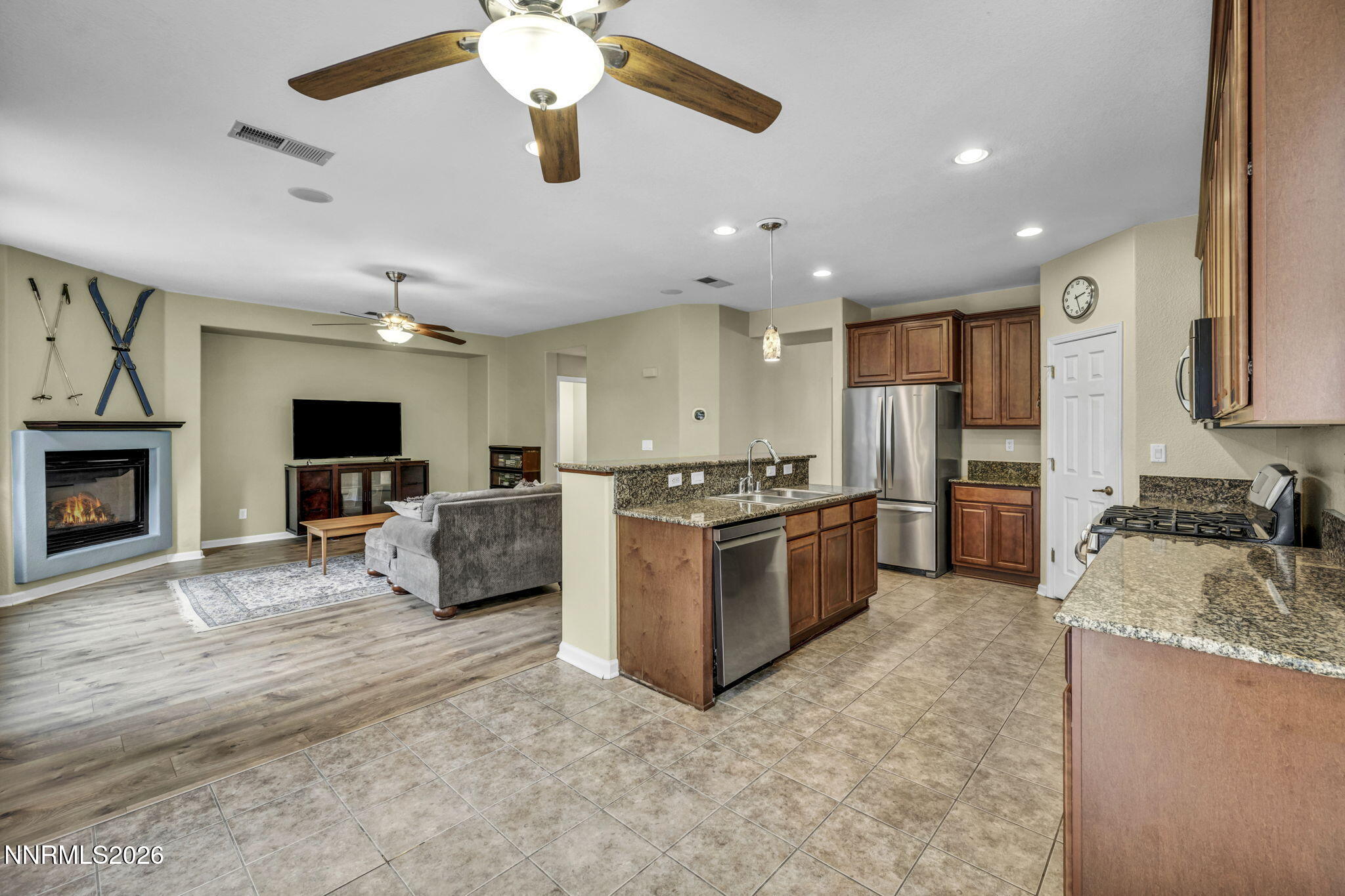 590 Little Sorrel Court Reno, NV 89521 - Photo 15 of 62 43-web-or-mls-590-little-sorrel-ct