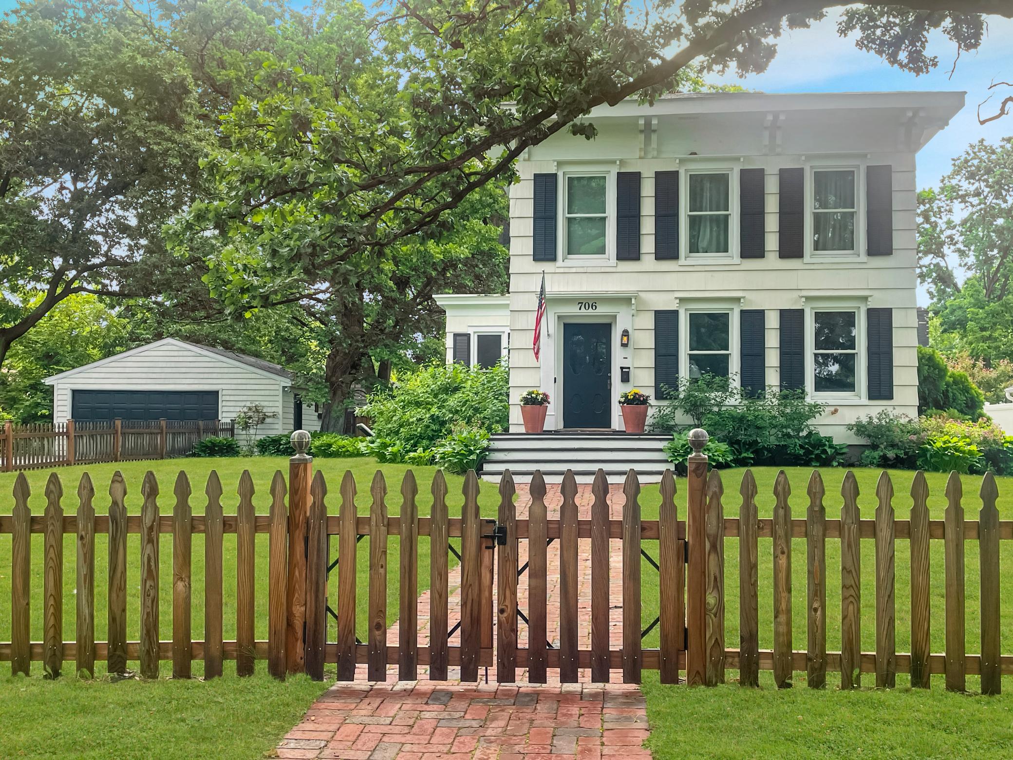 706 6th Street Hudson, WI 54016 - Photo 2 of 6