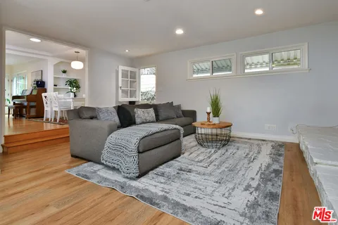 $1,250,000 | 5460 Noble Avenue, Sherman Oaks, CA 91411