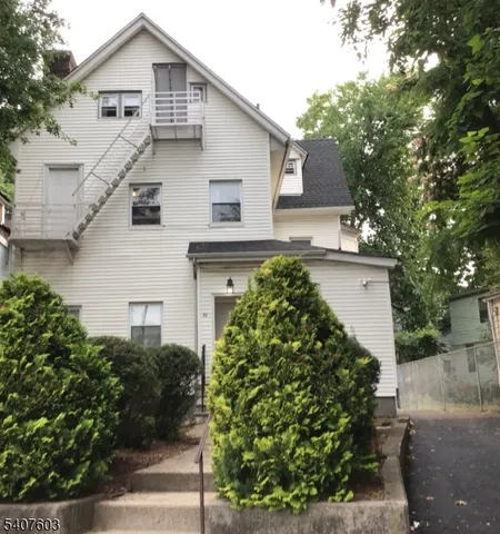 $2,150 | 71 Washington Street, East Orange, NJ 07017