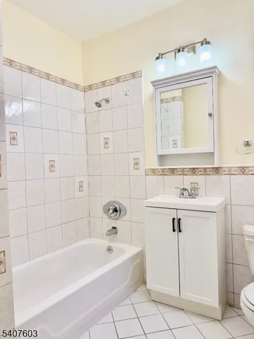 $2,150 | 71 Washington Street, East Orange, NJ 07017