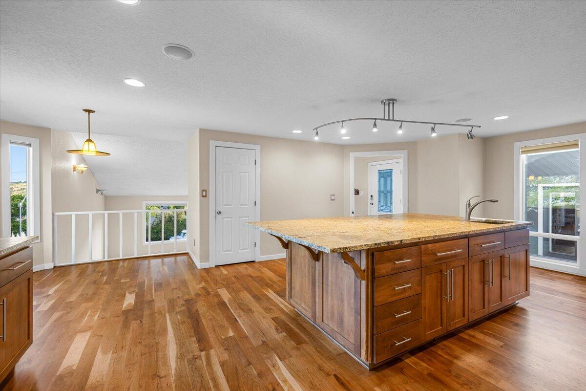 4400 Hillcrest Road Medford, OR 97504 - Photo 18 of 49 1