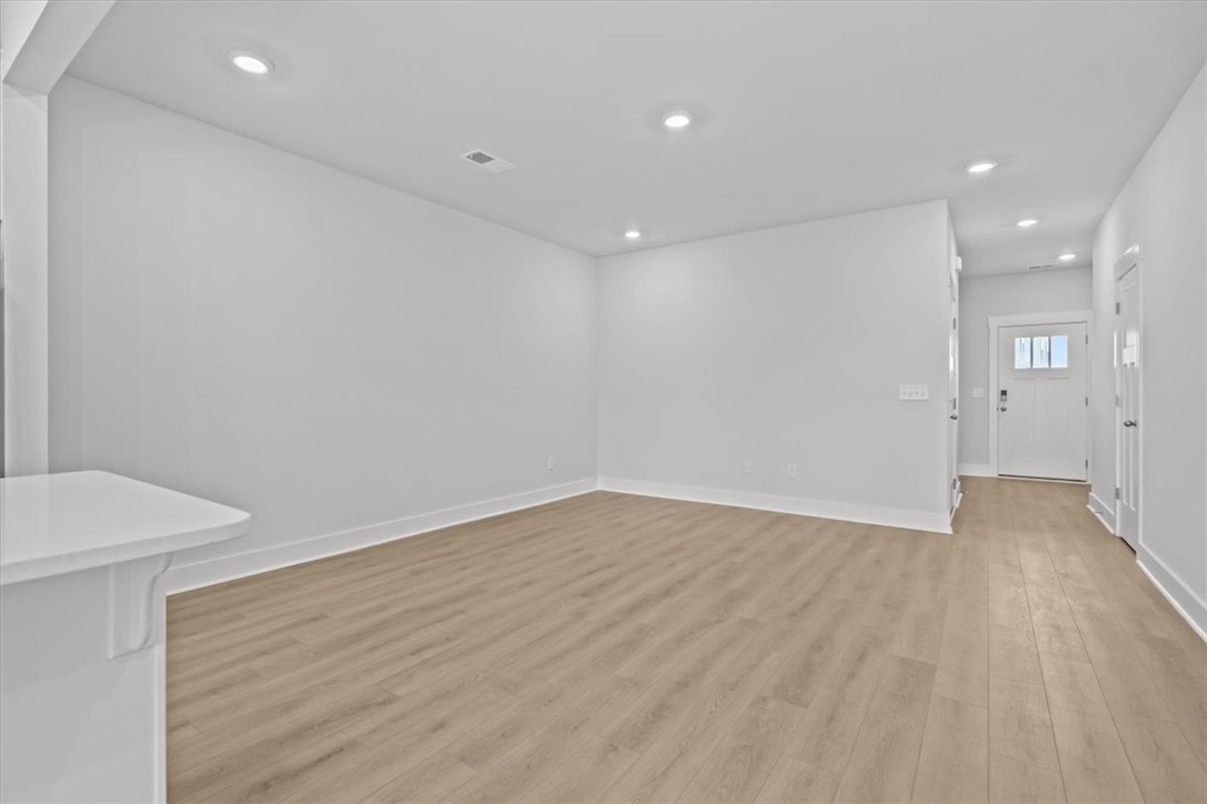 206 Cali Way Piedmont, SC 29673 - Photo 11 of 28