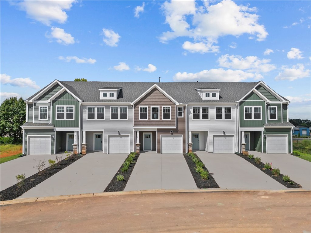 206 Cali Way Piedmont, SC 29673 - Photo 2 of 28