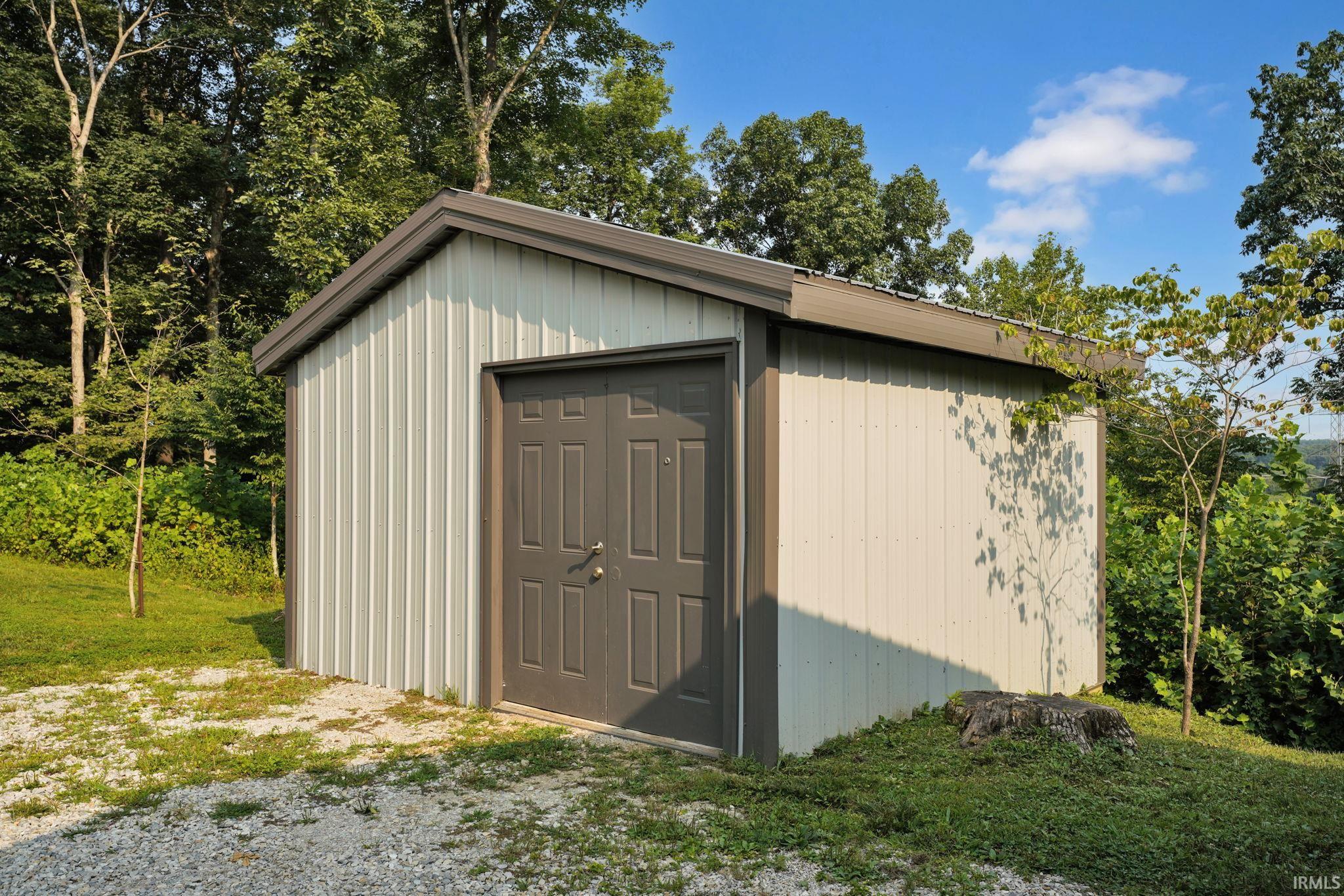 2807 Williams Road Bedford, IN 47421 - Photo 23 of 38 Gallery Image 23