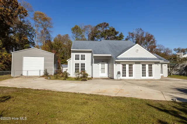 $499,999 | 3018 Mandy Lane, Morehead City, NC 28557