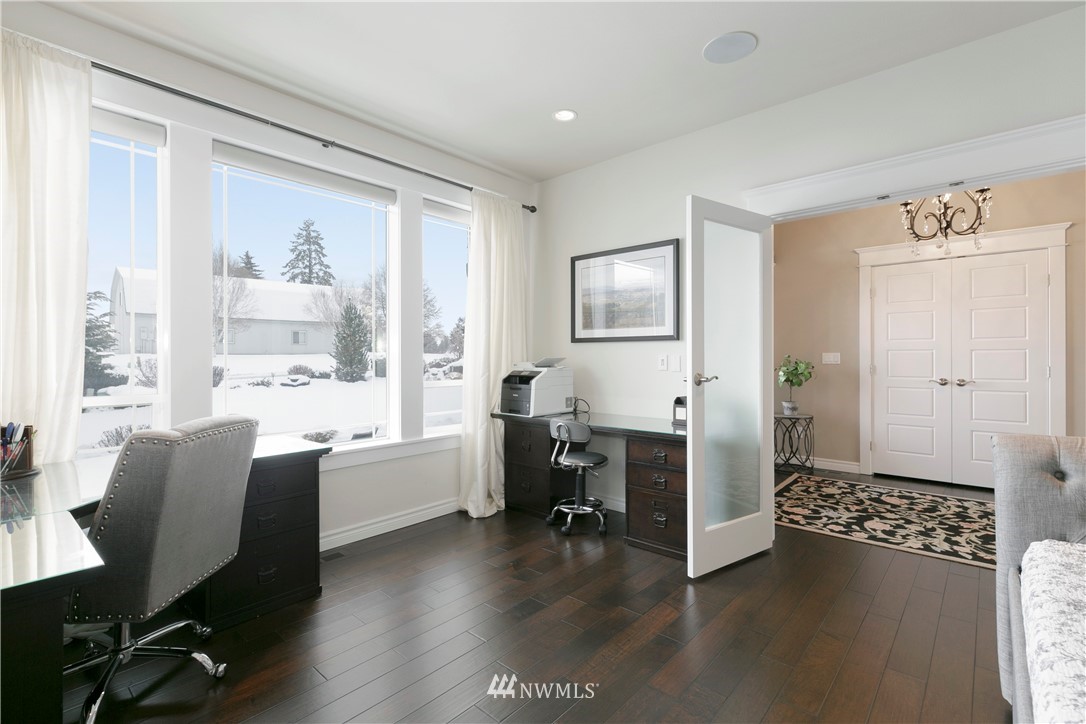 190 Beckon Ridge Road Selah, WA 98942 - Photo 4 of 39 Gallery Image 4