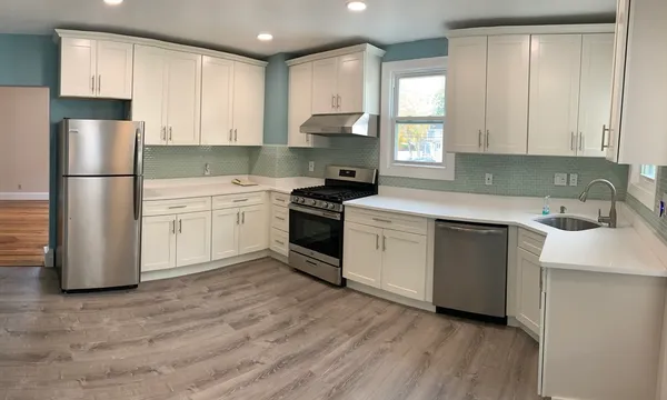 $2,600 | 56-58 Lexington Street, Unit 56, Newton, MA 02465