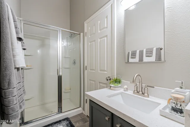 $2,200 | 2929 North 37th Street, Unit 14, Phoenix, AZ 85018