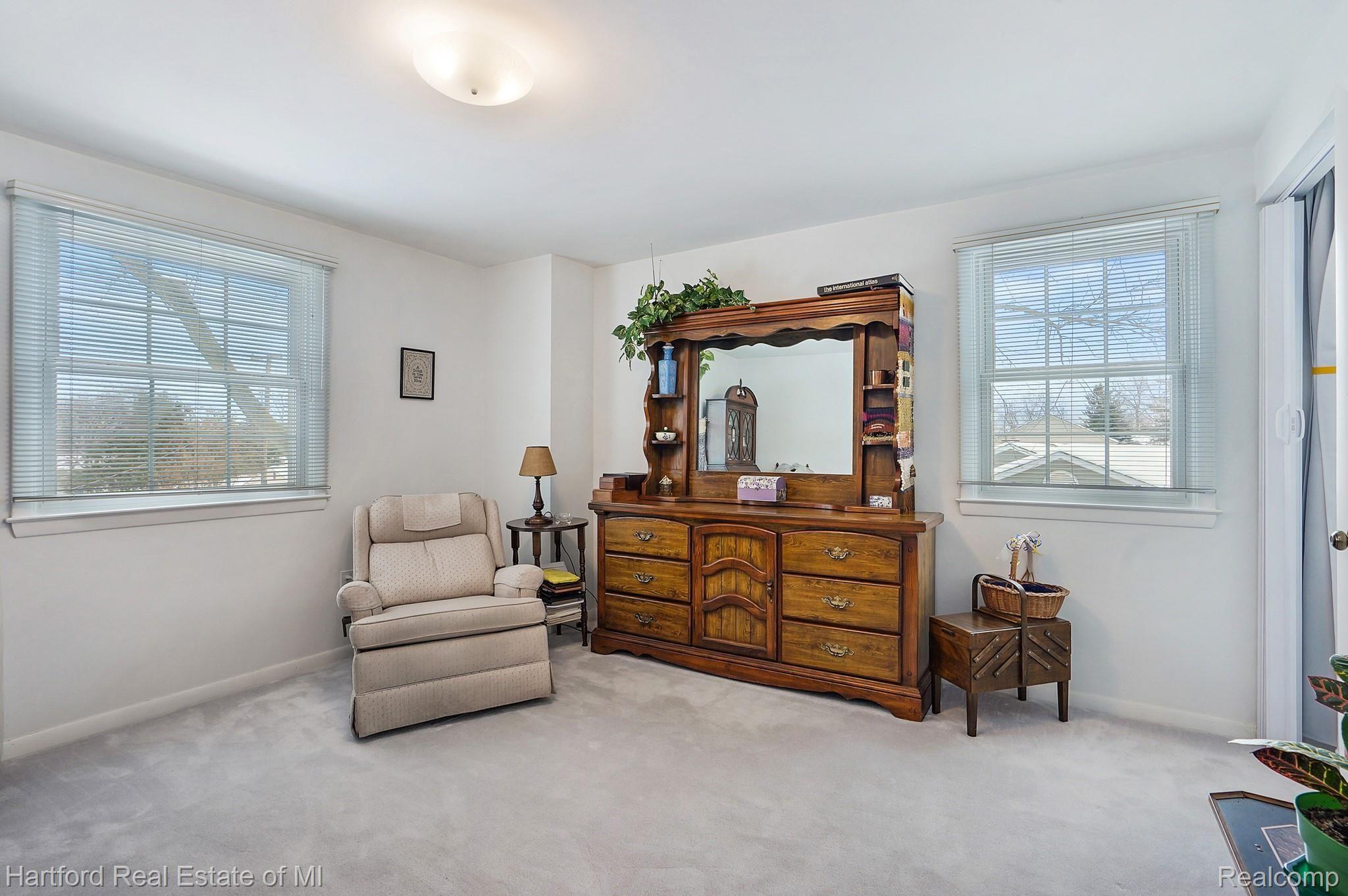 26184 Steele Road Farmington, MI 48331 - Photo 21 of 38 DSC07564.jpg