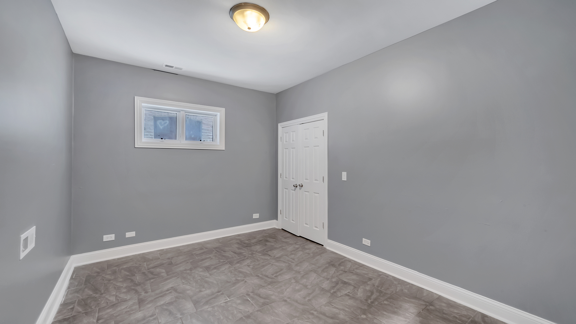 2417 West Fillmore Street, Unit 1 Chicago, IL 60612 - Photo 16 of 19 a view of an empty room