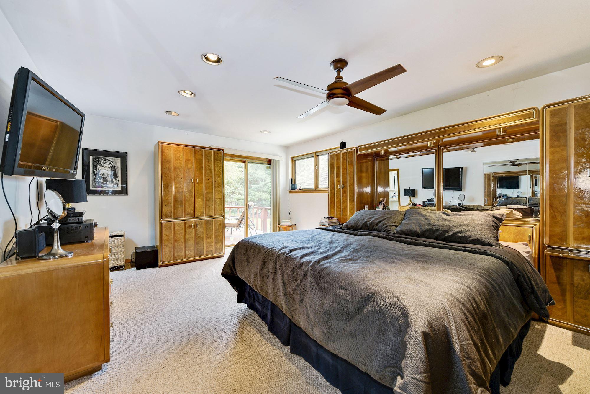 10 Greenvale Road Moorestown, NJ 08057 - Photo 12 of 25 Master Bedroom