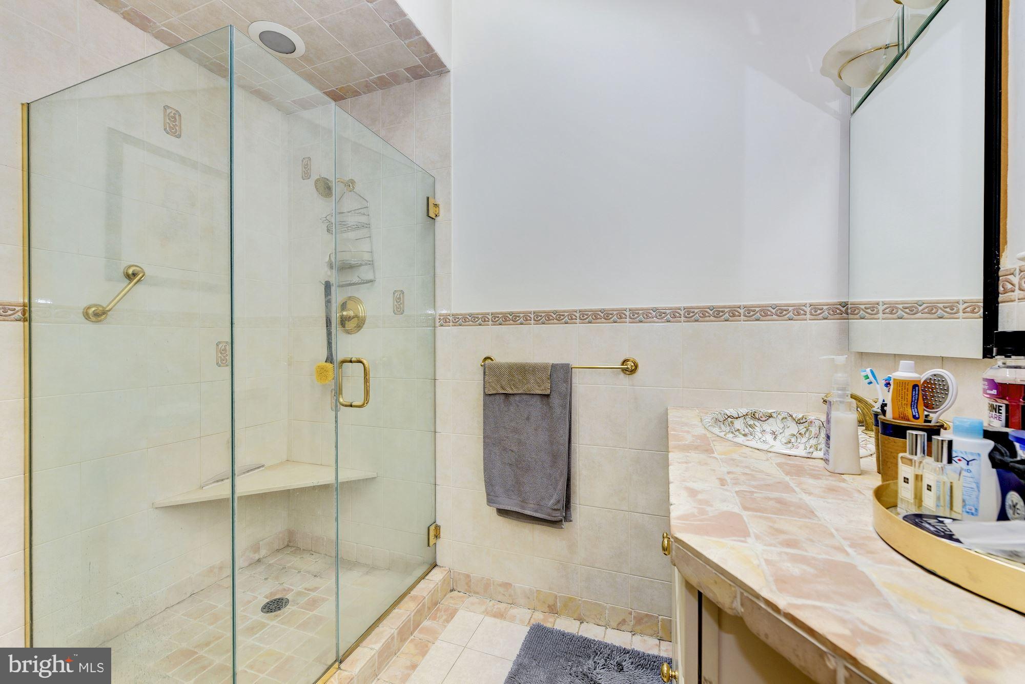 10 Greenvale Road Moorestown, NJ 08057 - Photo 13 of 25 Master Bathroom