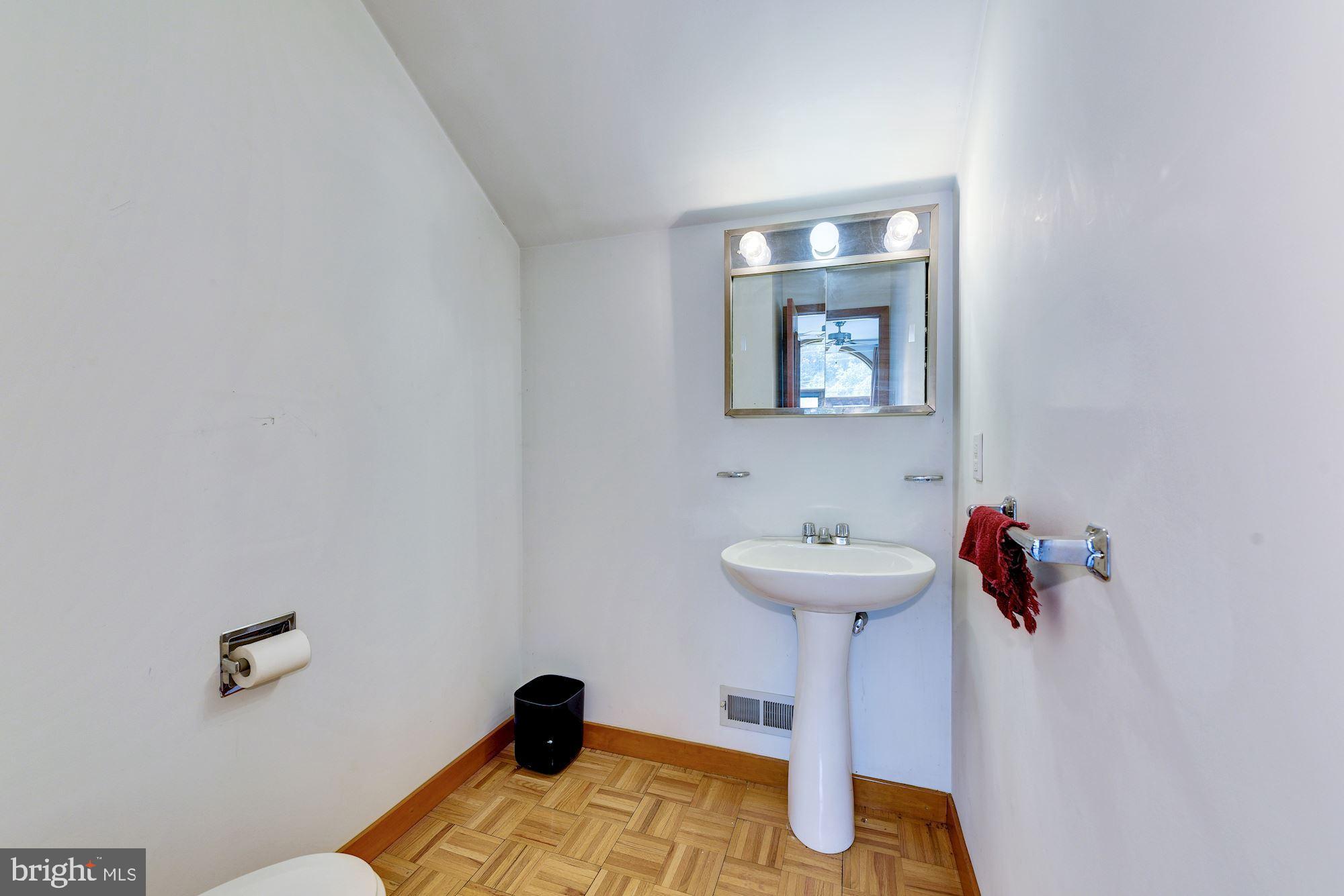 10 Greenvale Road Moorestown, NJ 08057 - Photo 17 of 25