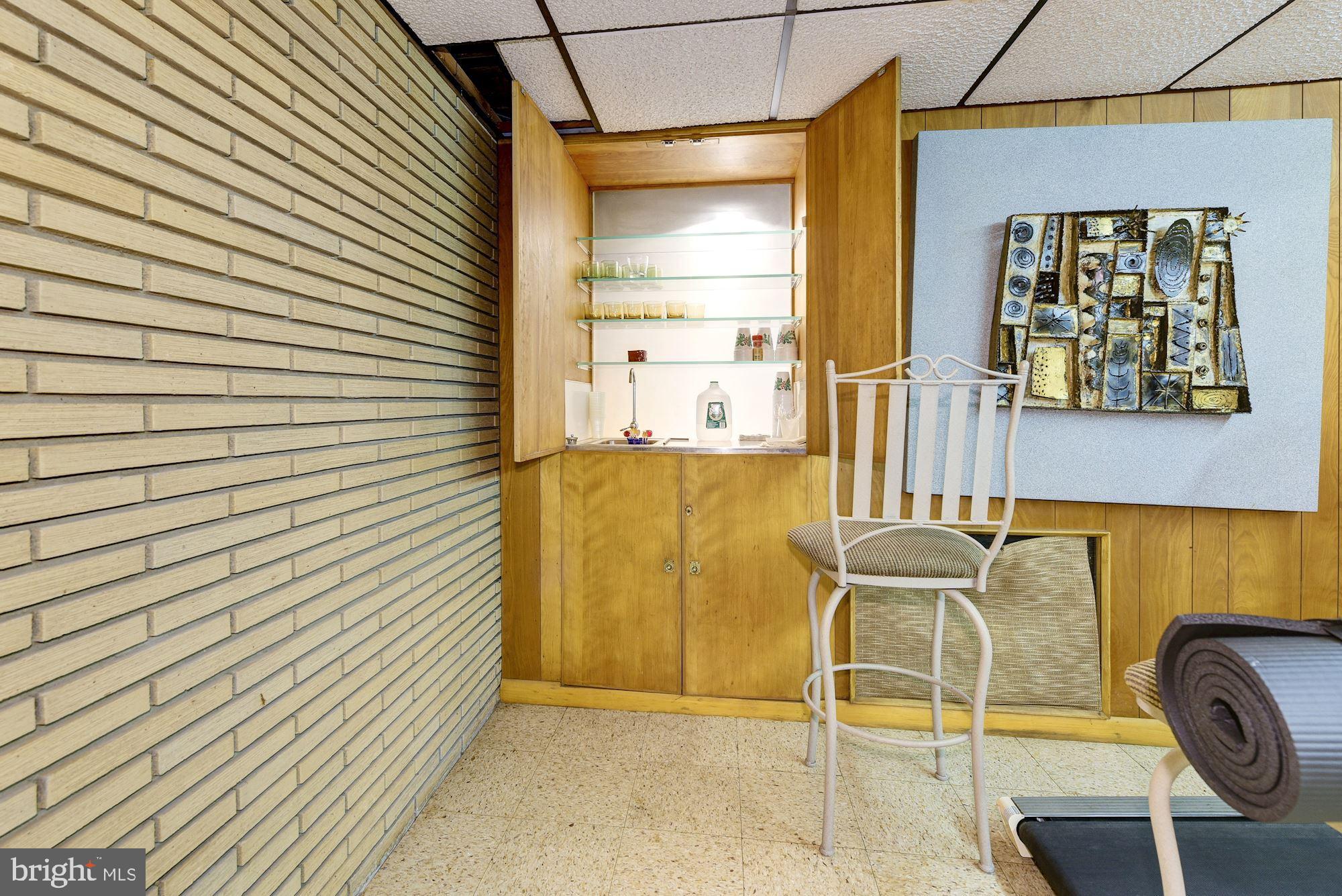 10 Greenvale Road Moorestown, NJ 08057 - Photo 19 of 25 Dry Bar