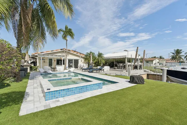 $7,800 | 911 Northwest 7th Street, Dania Beach, FL 33004