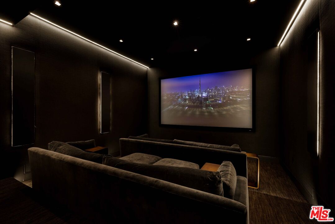 815 North Tigertail Road Los Angeles, CA 90049 - Photo 22 of 26