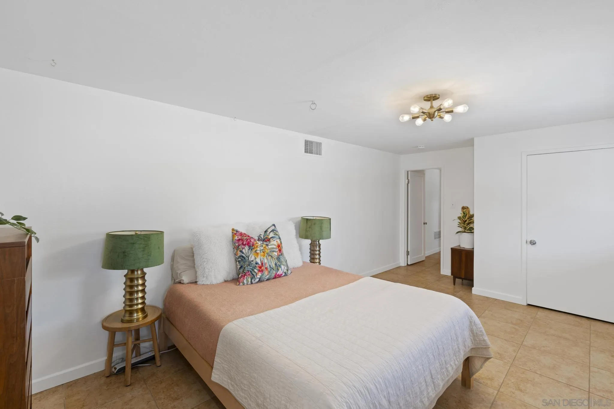 923 Sunset Drive Vista, CA 92081 - Photo 30 of 74