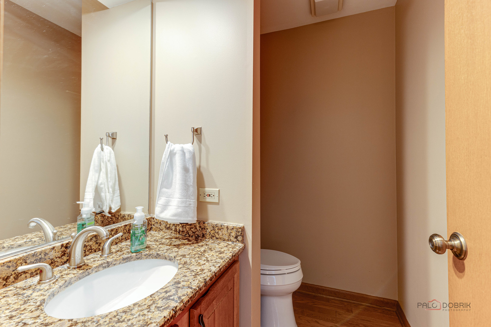 691 Garth Road Wheeling, IL 60090 - Photo 17 of 30 Gallery Image 17