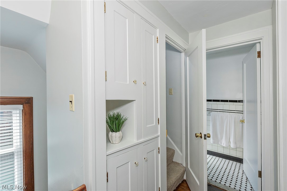 923 Cambridge Road Cleveland Heights, OH 44121 - Photo 18 of 42 Gallery Image 18
