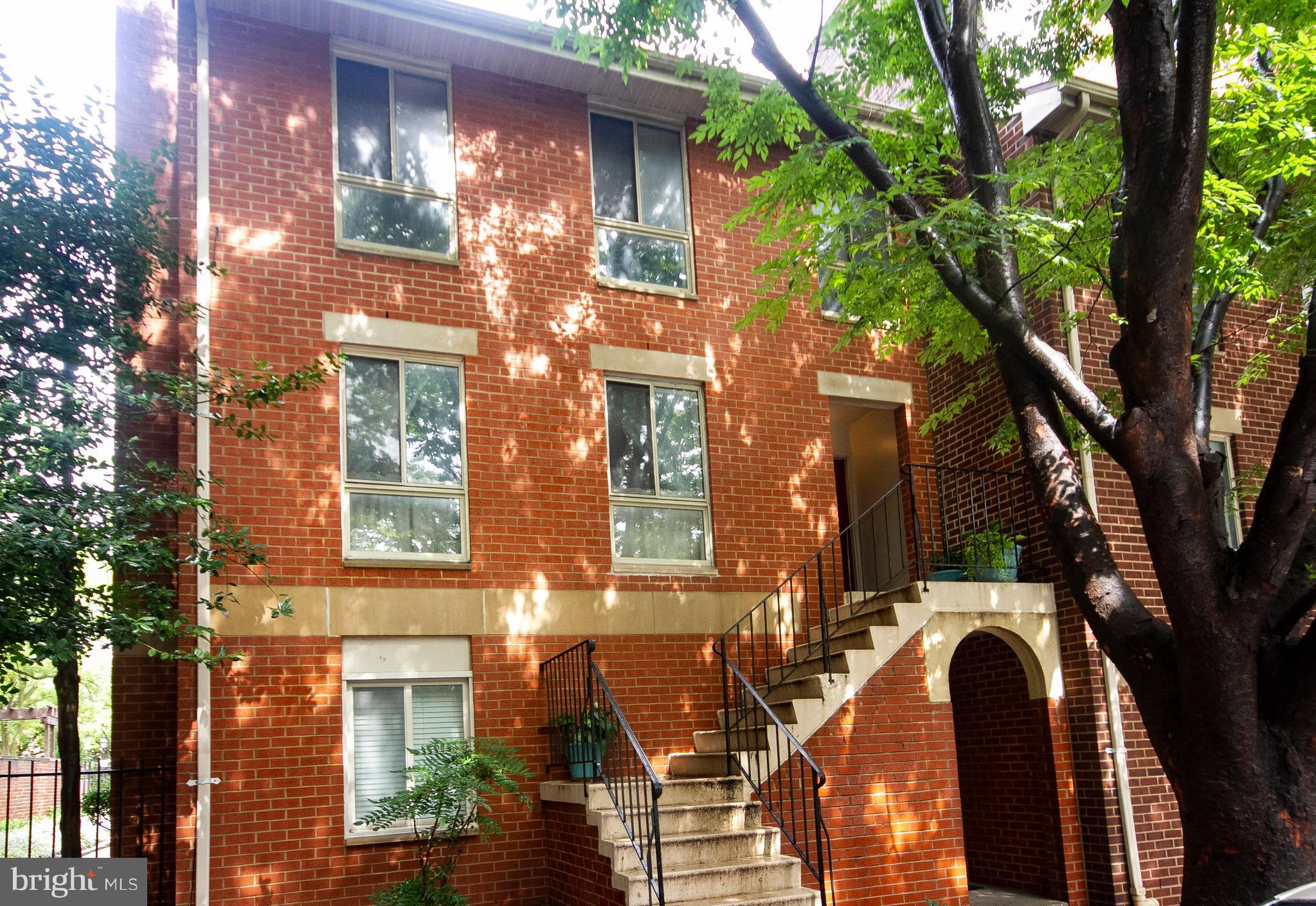 10 B West Lee Street, Unit R72 Baltimore, MD 21201 - Photo 1 of 19 Exterior (Front)