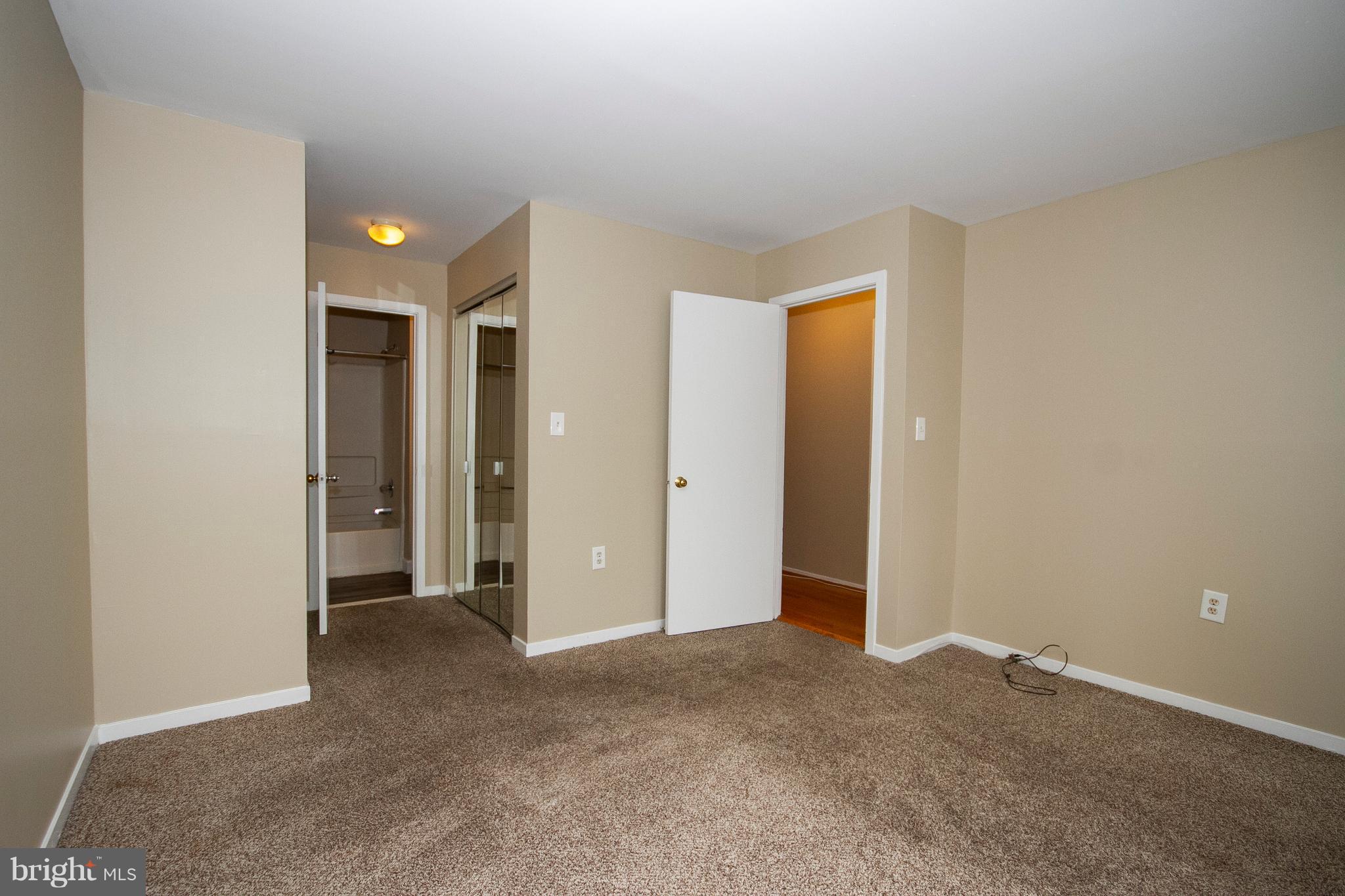 10 B West Lee Street, Unit R72 Baltimore, MD 21201 - Photo 13 of 19 Interior (General)