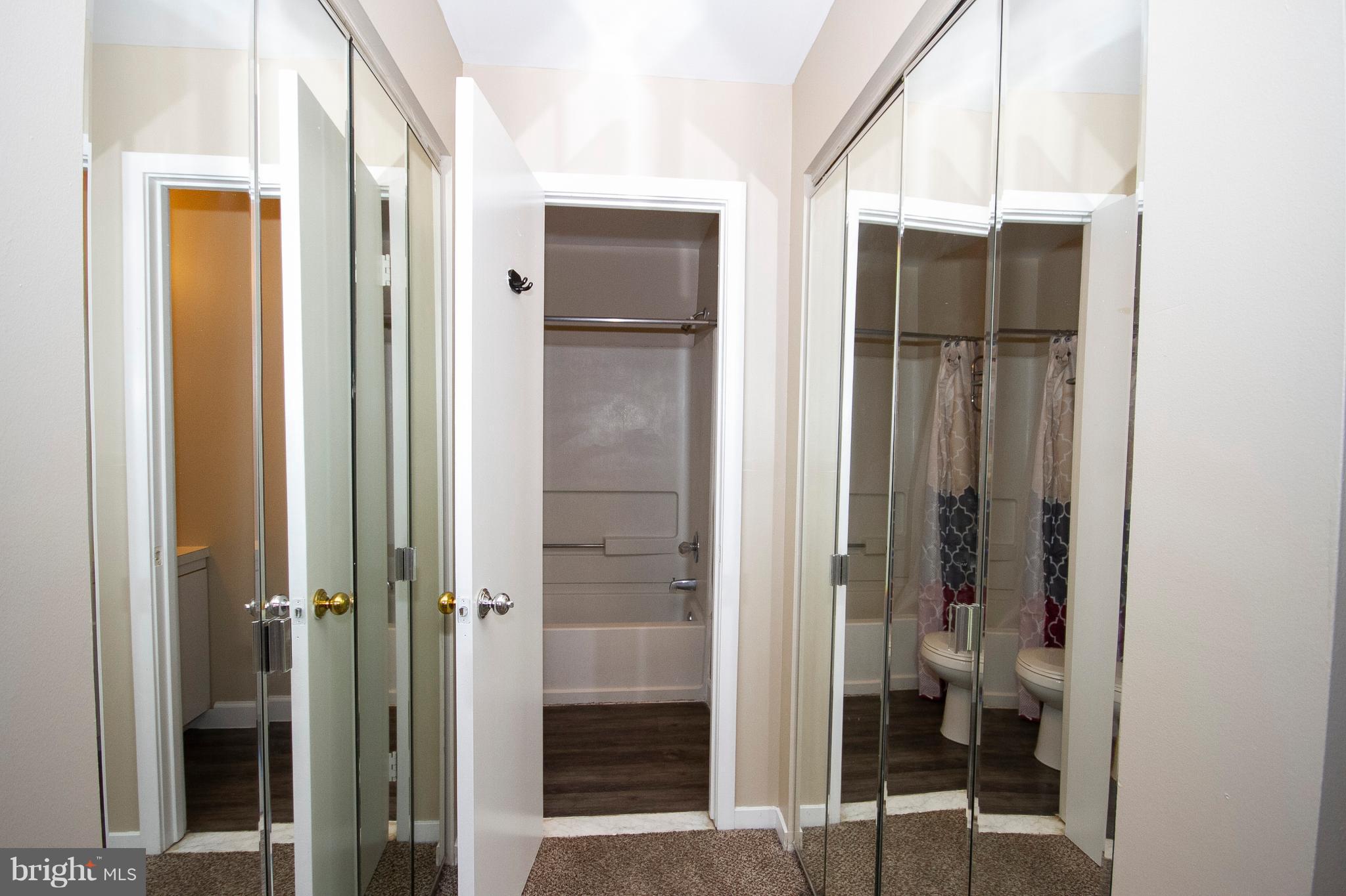 10 B West Lee Street, Unit R72 Baltimore, MD 21201 - Photo 14 of 19 Interior (General)