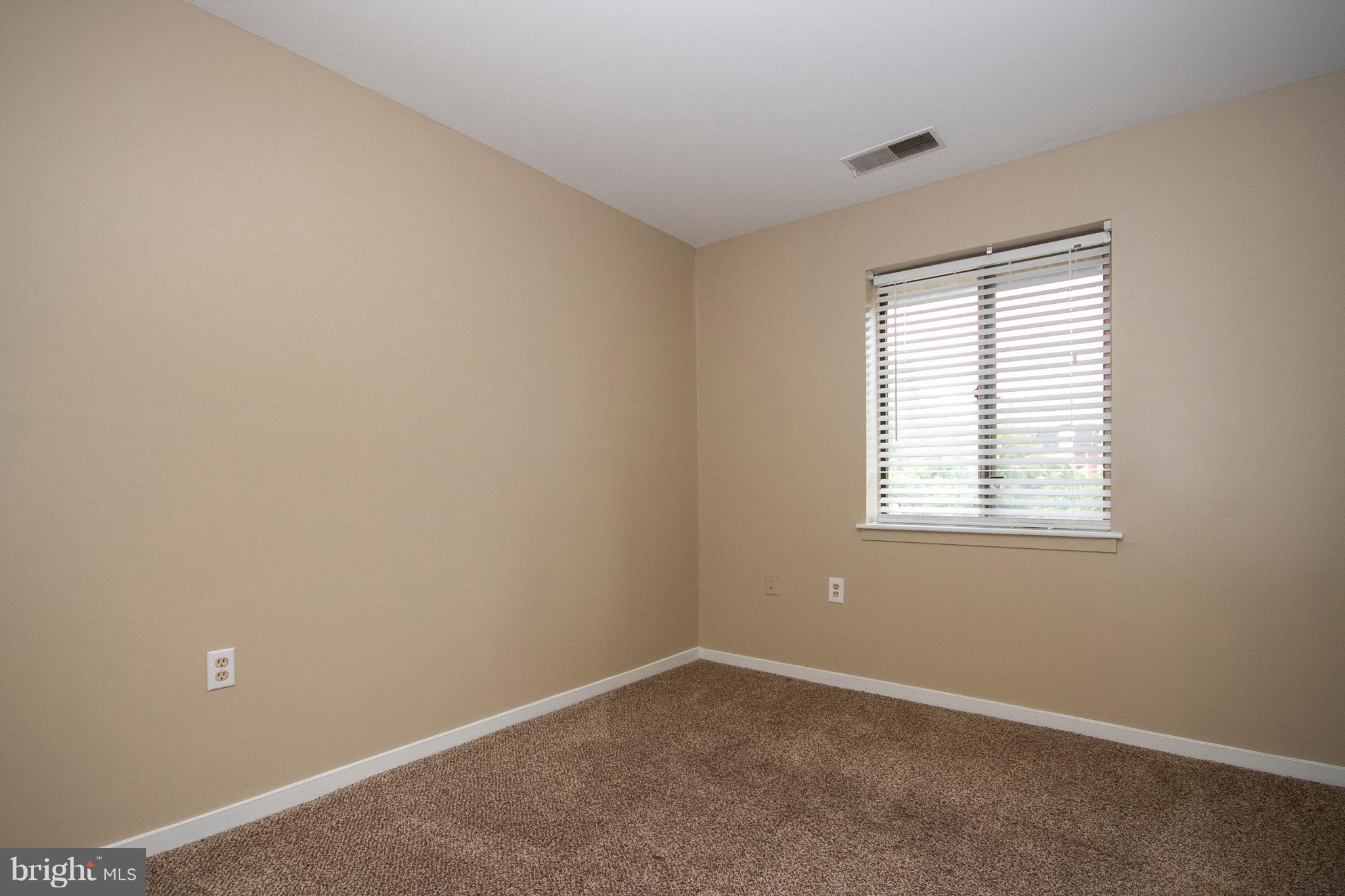 10 B West Lee Street, Unit R72 Baltimore, MD 21201 - Photo 18 of 19 Interior (General)