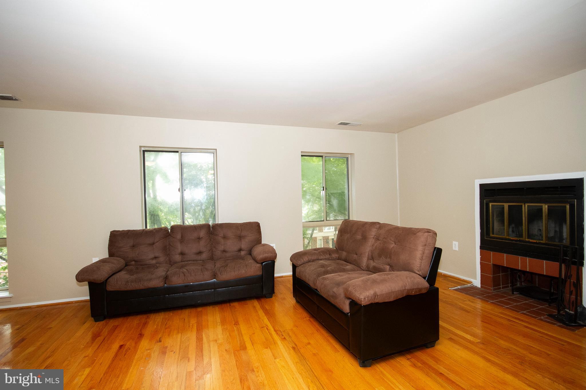 10 B West Lee Street, Unit R72 Baltimore, MD 21201 - Photo 3 of 19 Interior (General)