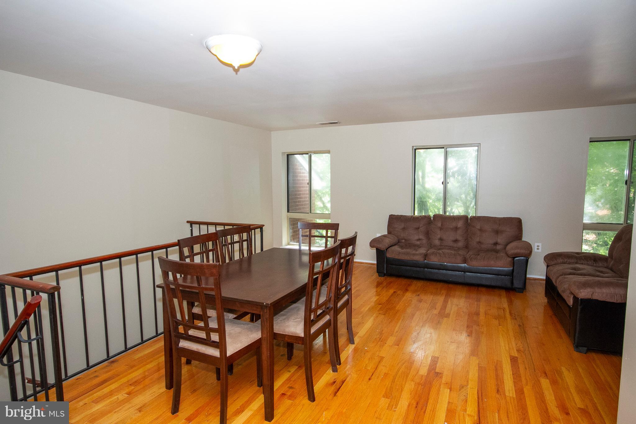 10 B West Lee Street, Unit R72 Baltimore, MD 21201 - Photo 5 of 19 Interior (General)