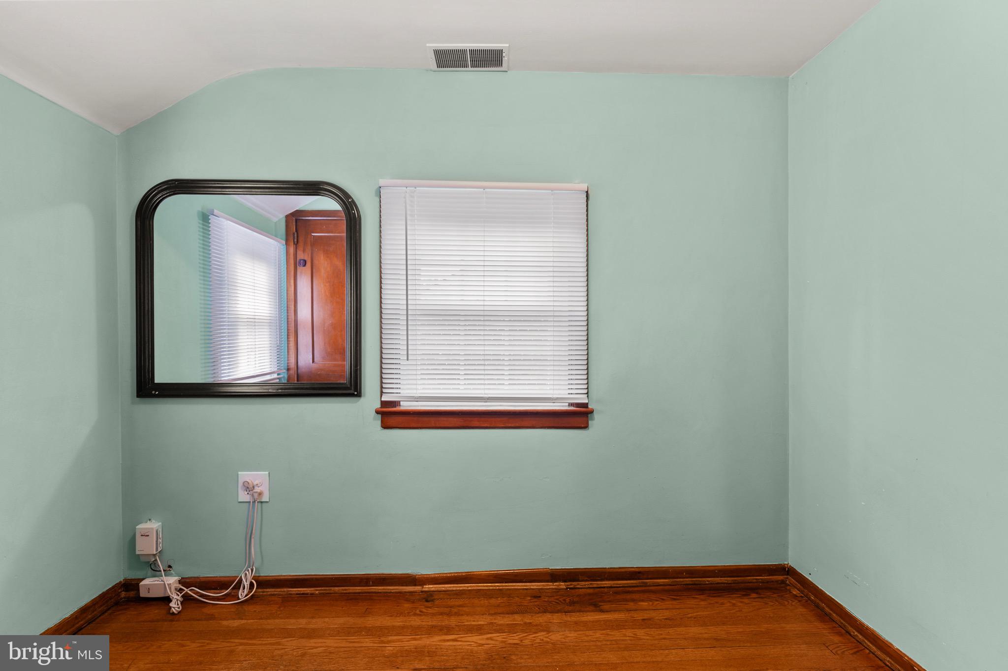 5615 Queens Chapel Road Hyattsville, MD 20782 - Photo 36 of 45