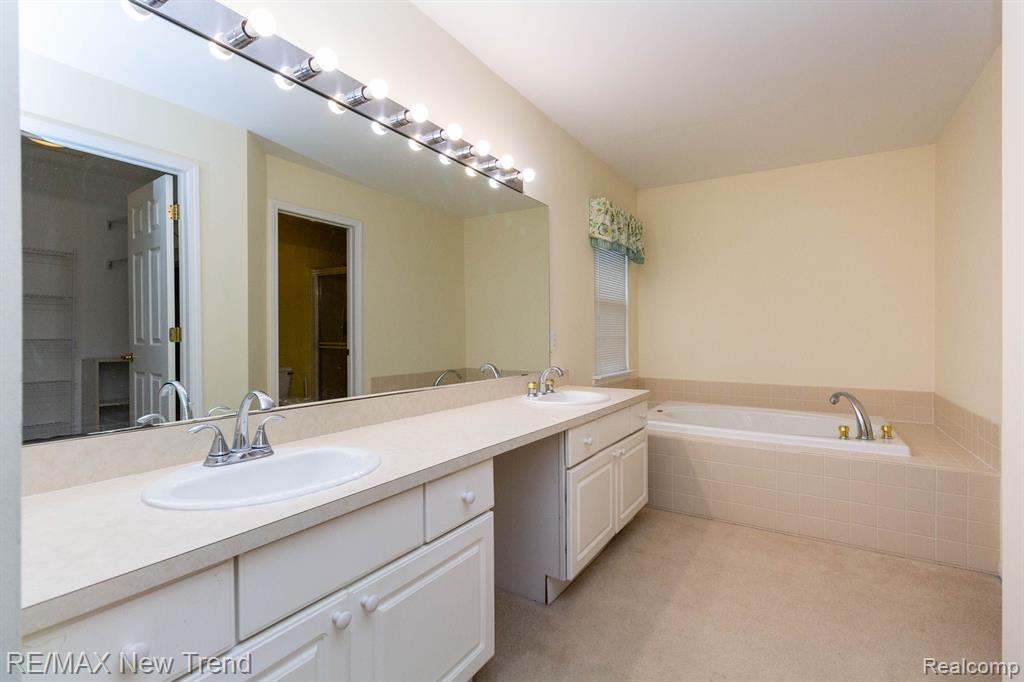 4905 Ravine Court Ann Arbor, MI 48105 - Photo 20 of 46