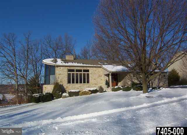 585 Woodside Road York, PA 17406 - Photo 1 of 25 Gallery Image 1